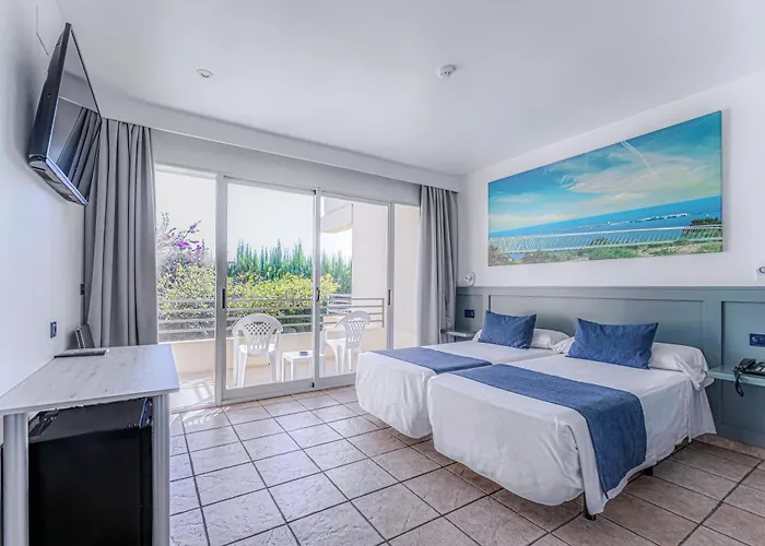 Hotel Abril